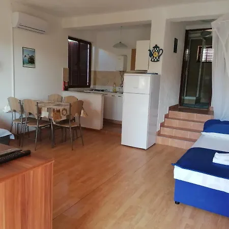 Kuca - Hrenky Apartamento Rogoznica (Sibenik-Knin)